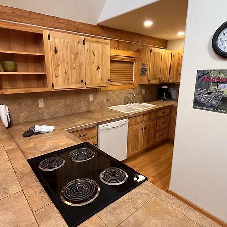 Cabin 28 Almont Екстер'єр фото