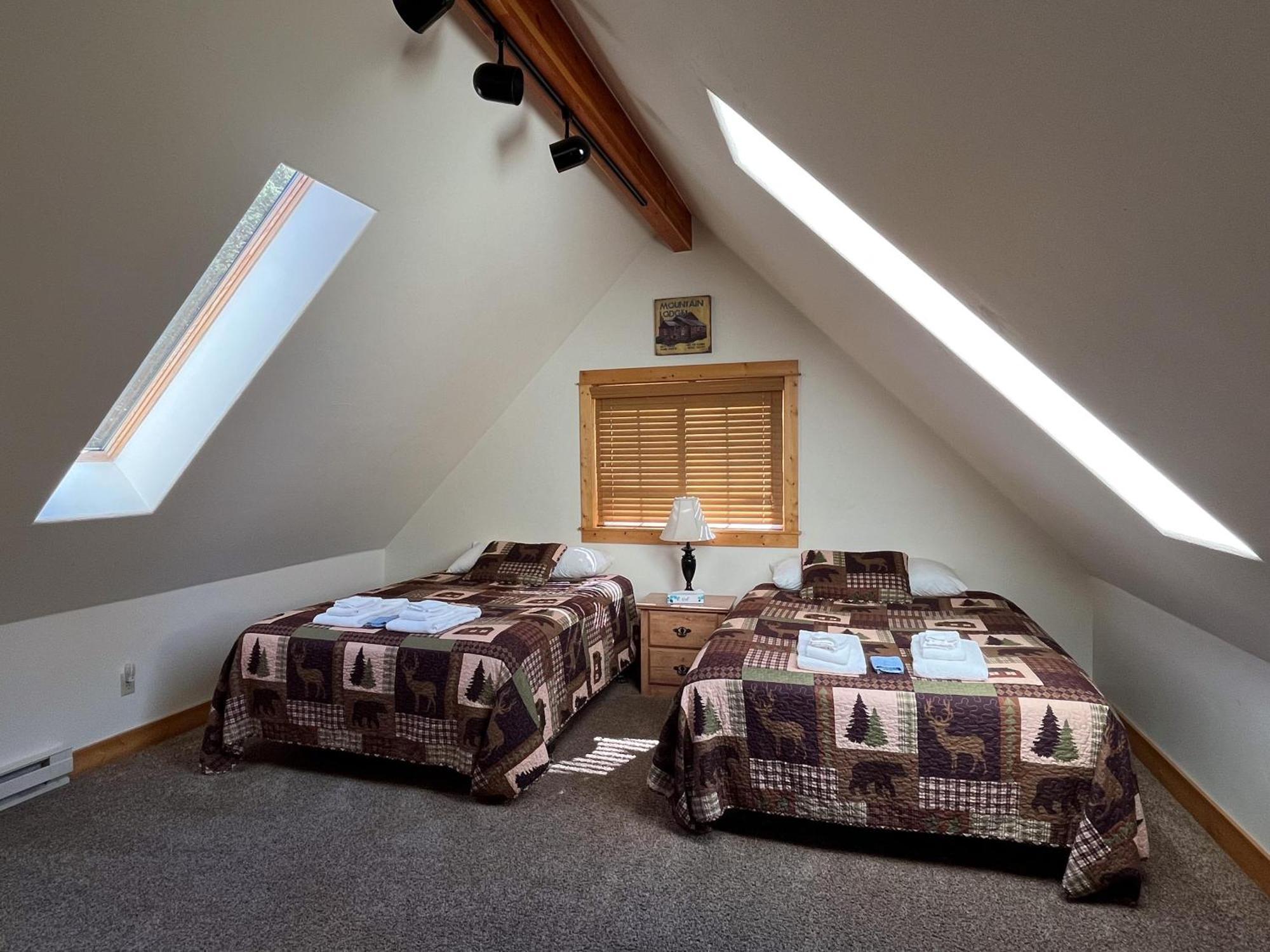 Cabin 28 Almont Екстер'єр фото