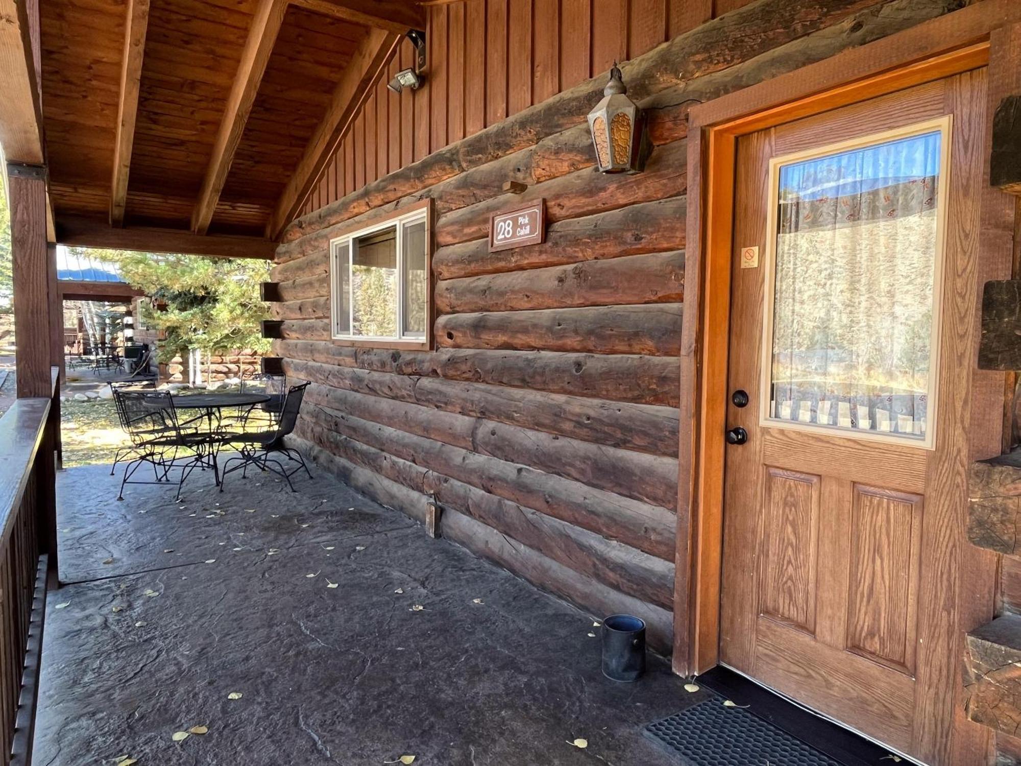 Cabin 28 Almont Екстер'єр фото